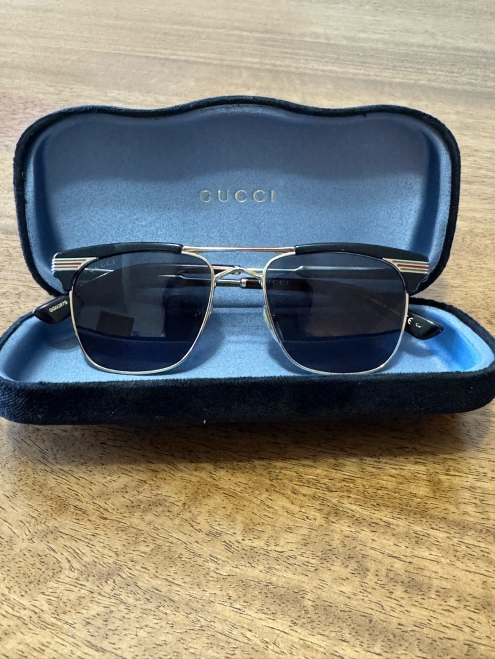 Gucci GG0287S Sunglasses Glay Black Gold